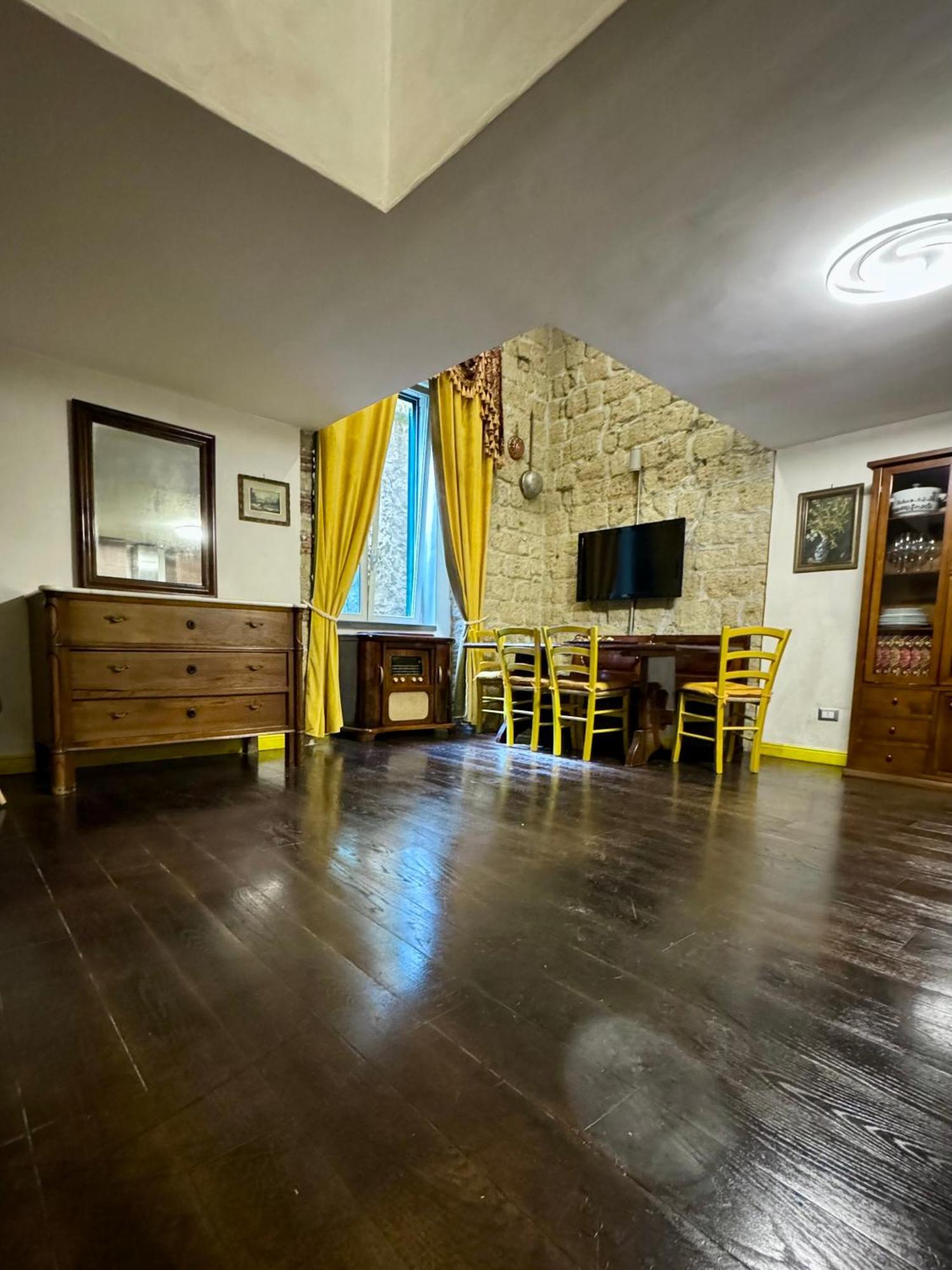 Appartamento Carlito'S House- Un'Intera Casa Al Centro Storico Napoli Esterno foto