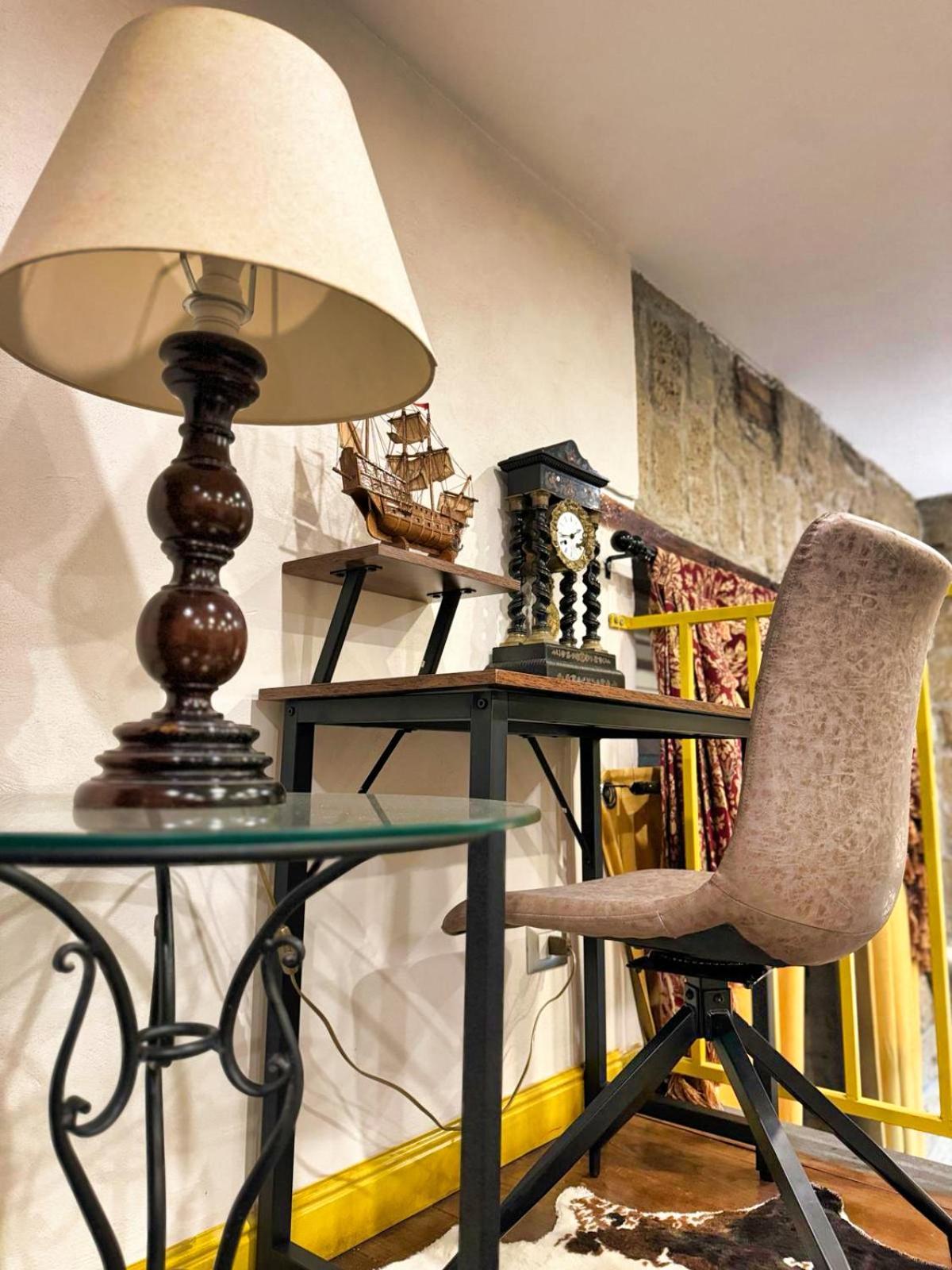 Appartamento Carlito'S House- Un'Intera Casa Al Centro Storico Napoli Esterno foto