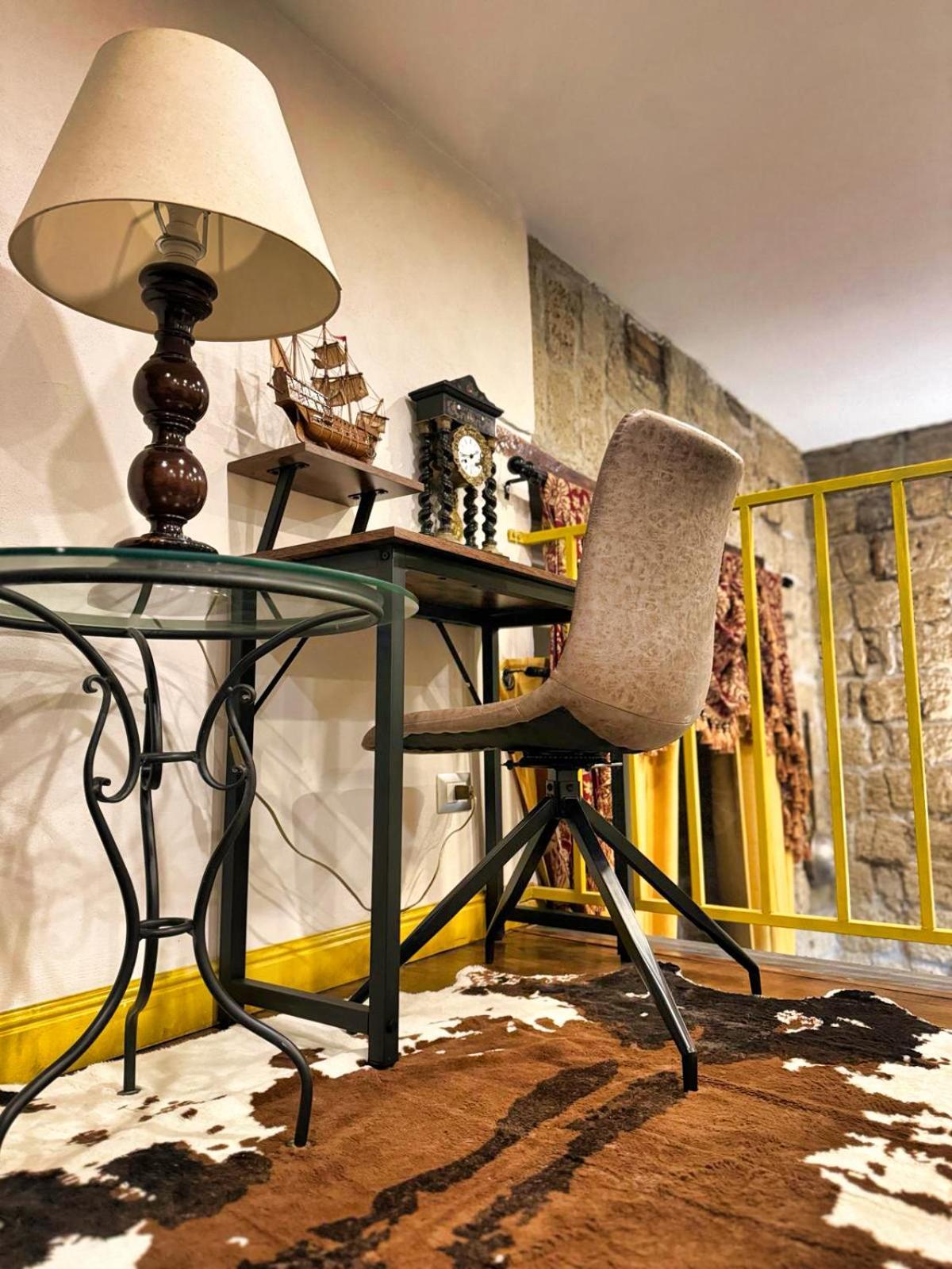 Appartamento Carlito'S House- Un'Intera Casa Al Centro Storico Napoli Esterno foto