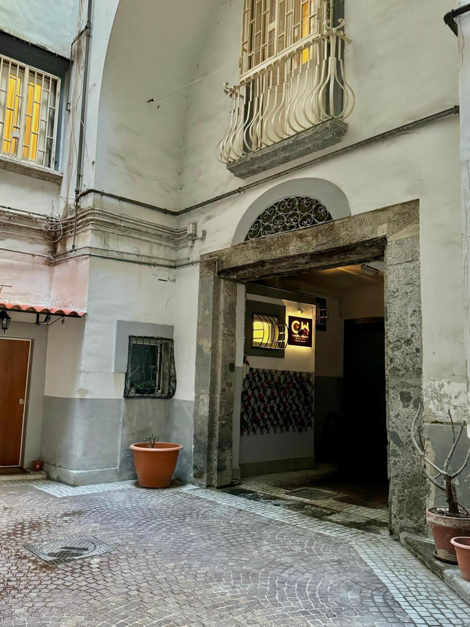 Appartamento Carlito'S House- Un'Intera Casa Al Centro Storico Napoli Esterno foto