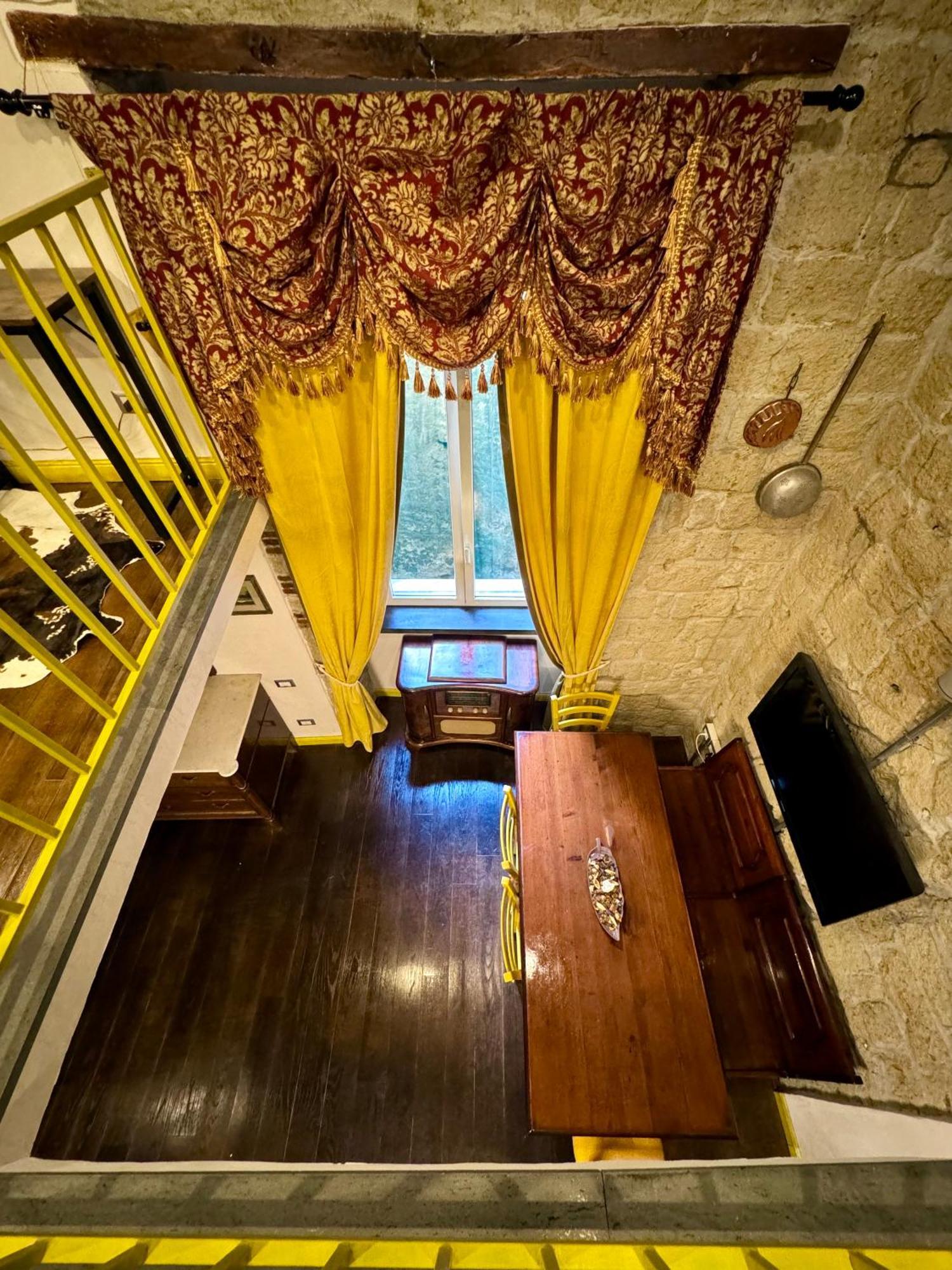 Appartamento Carlito'S House- Un'Intera Casa Al Centro Storico Napoli Esterno foto