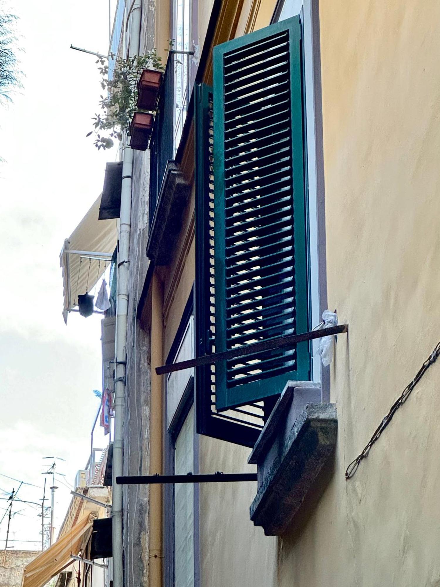 Appartamento Carlito'S House- Un'Intera Casa Al Centro Storico Napoli Esterno foto